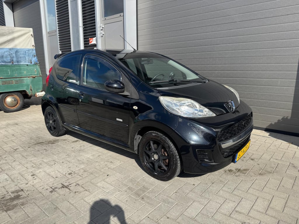 Peugeot 107 1.0-12v millesim 200/nap/apk/airco/lichtmetaal