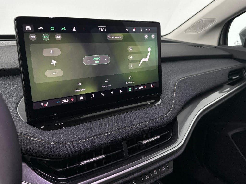 Skoda Elroq business edition tour elektromotor 210 kw / 286 pk