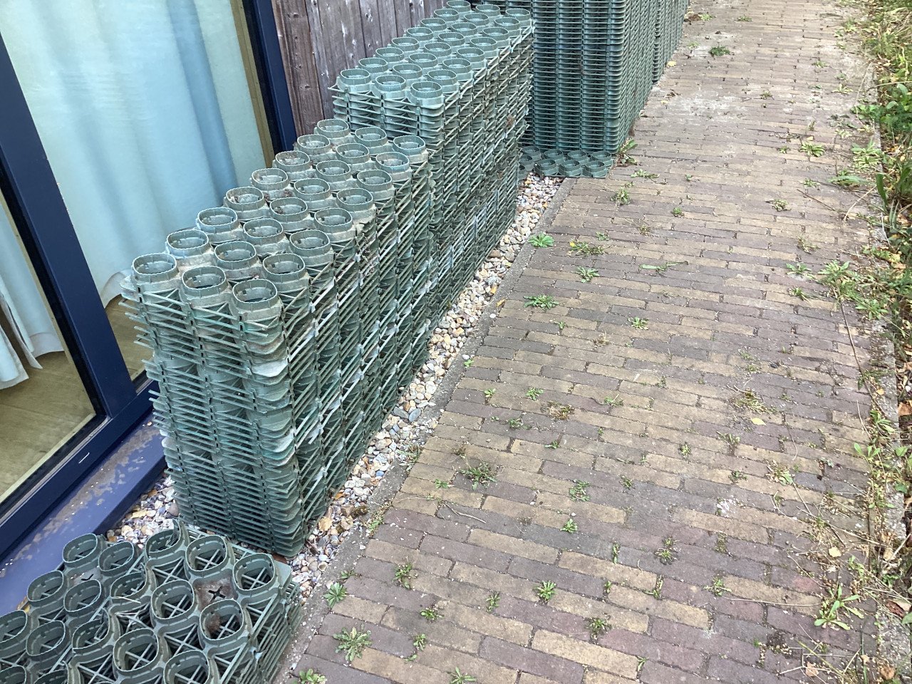 Groen rasters/bakken voor substraat voor een sedumdak