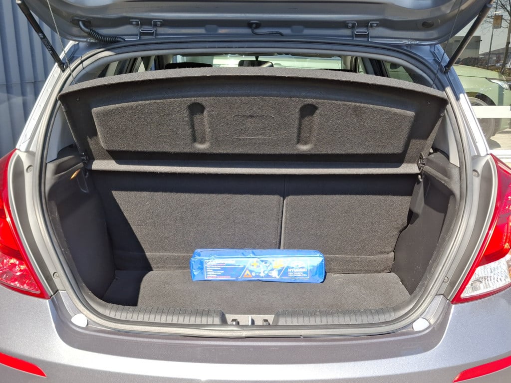 Hyundai I 20 1.2 hp i-motion 5-deurs | airco | trekhaak