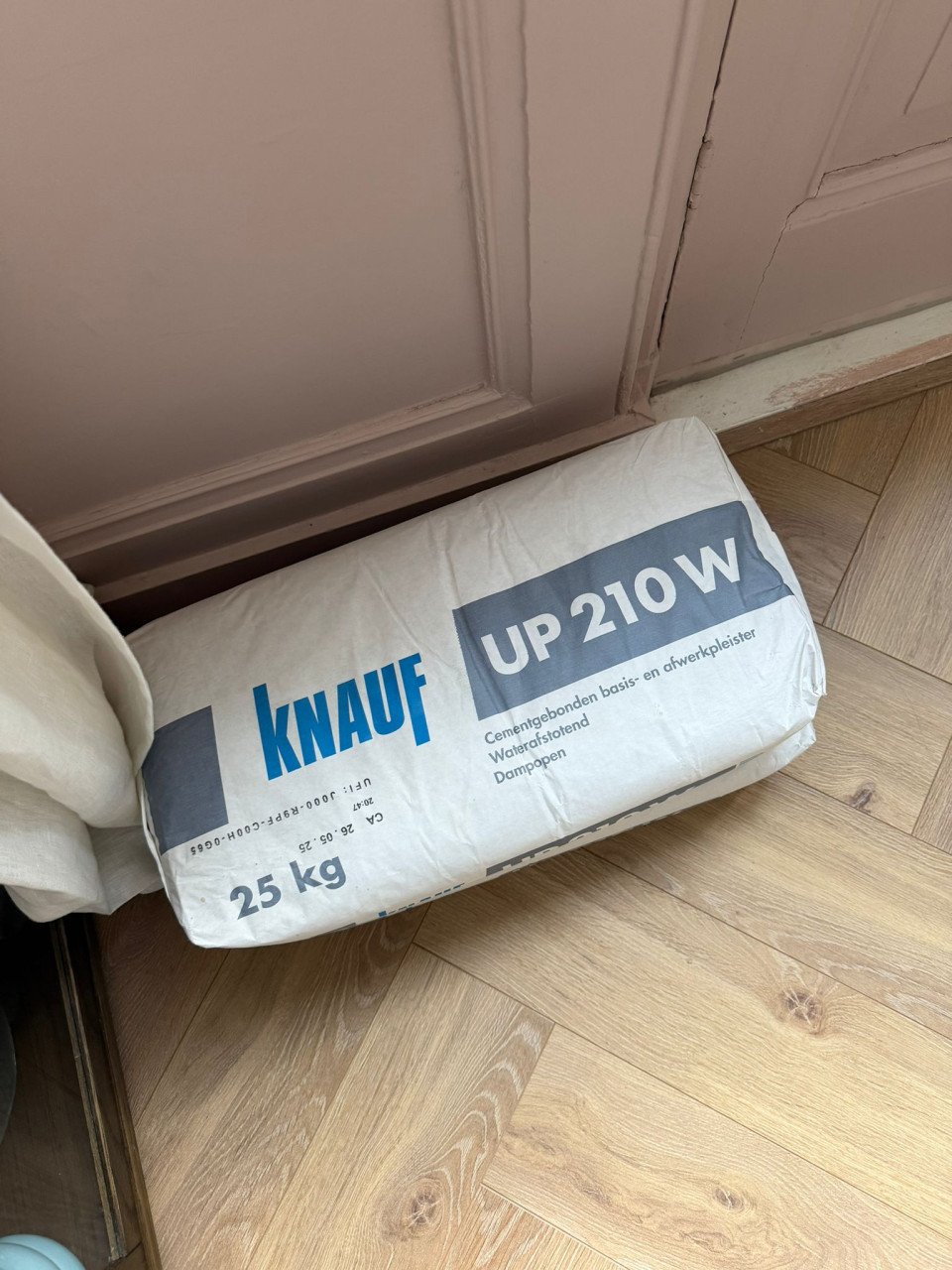 KNAUF Cementgebonden pleister UP 210 W 25 kg
