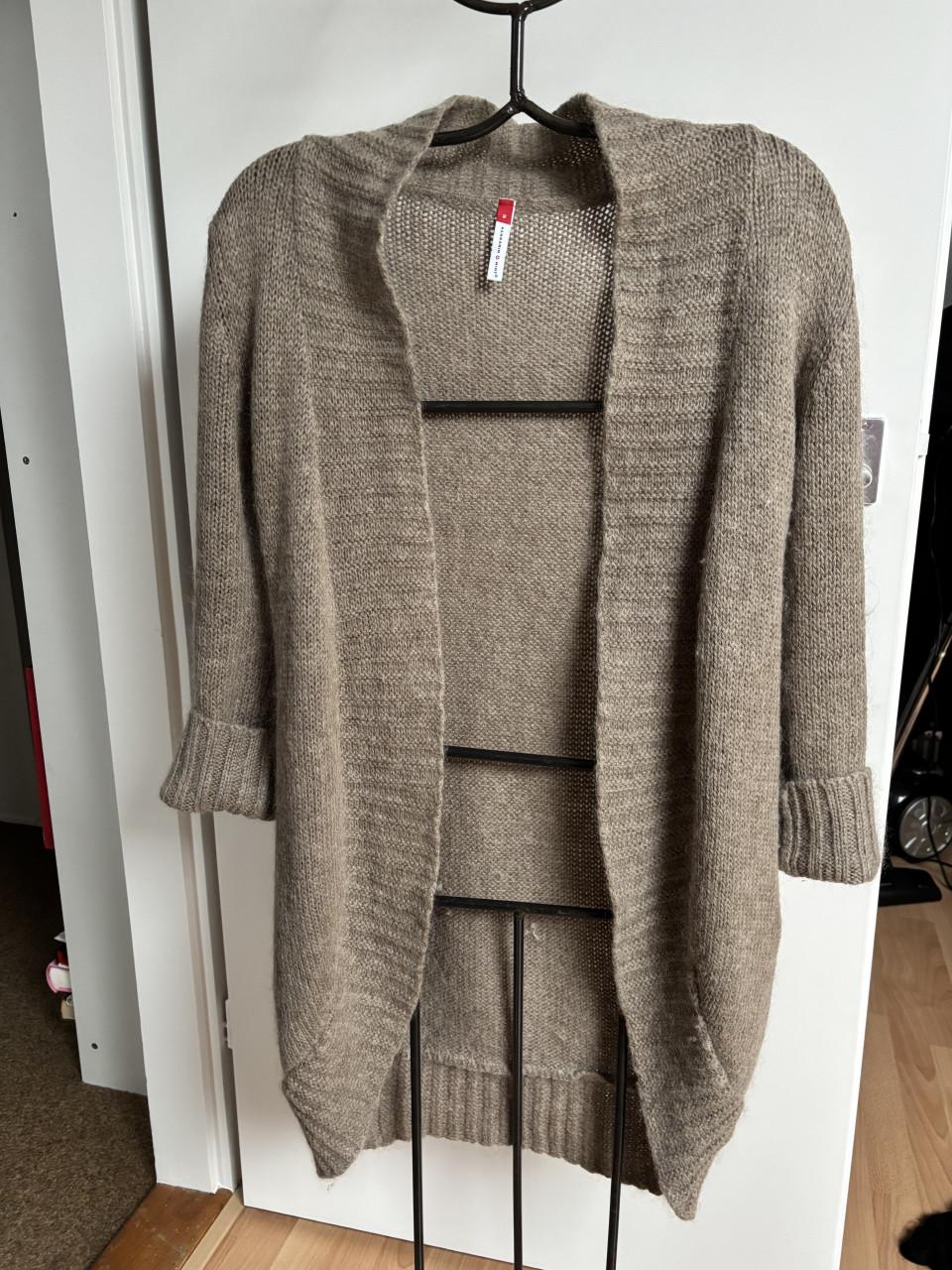 Bruin lang vest maat 38/40 Mandarin &Mint