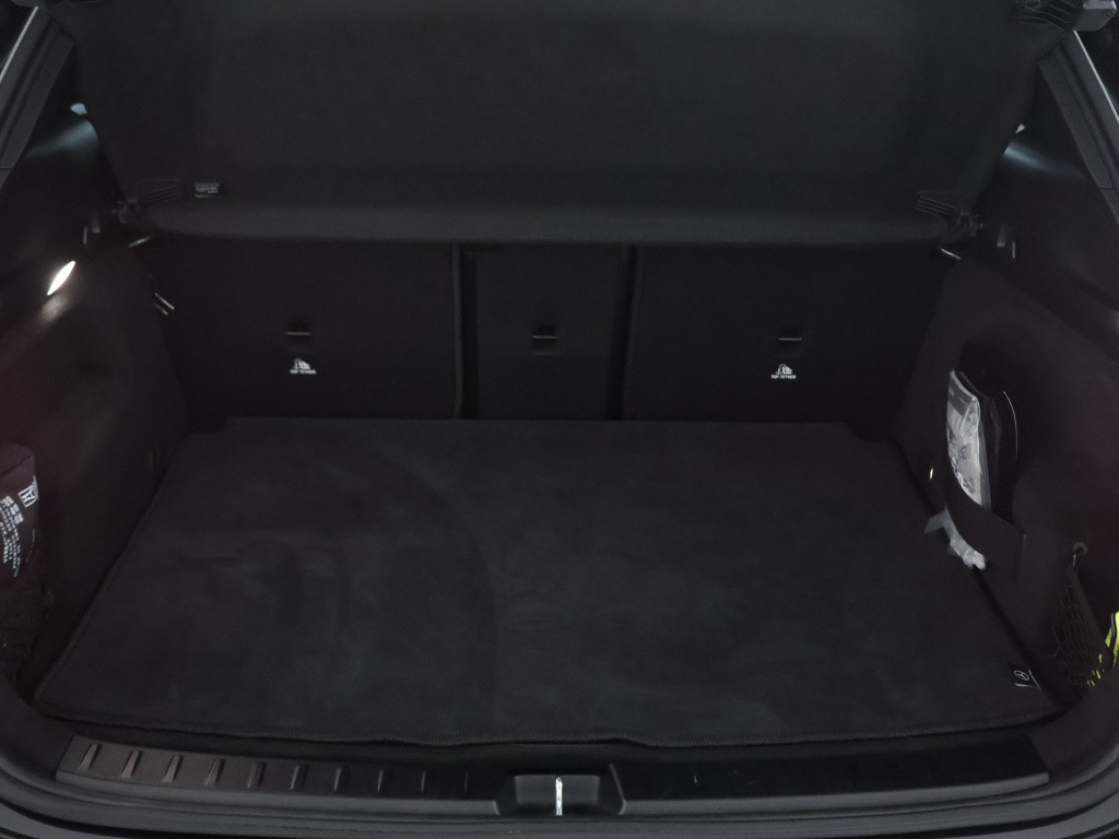 Mercedes-Benz Eqa 250 business solution amg 67 kwh | dodehoek detector | sf
