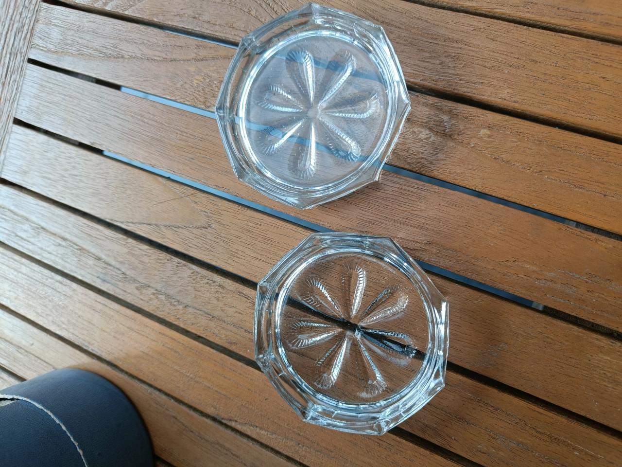 12 onderzetters gegraveerd glas