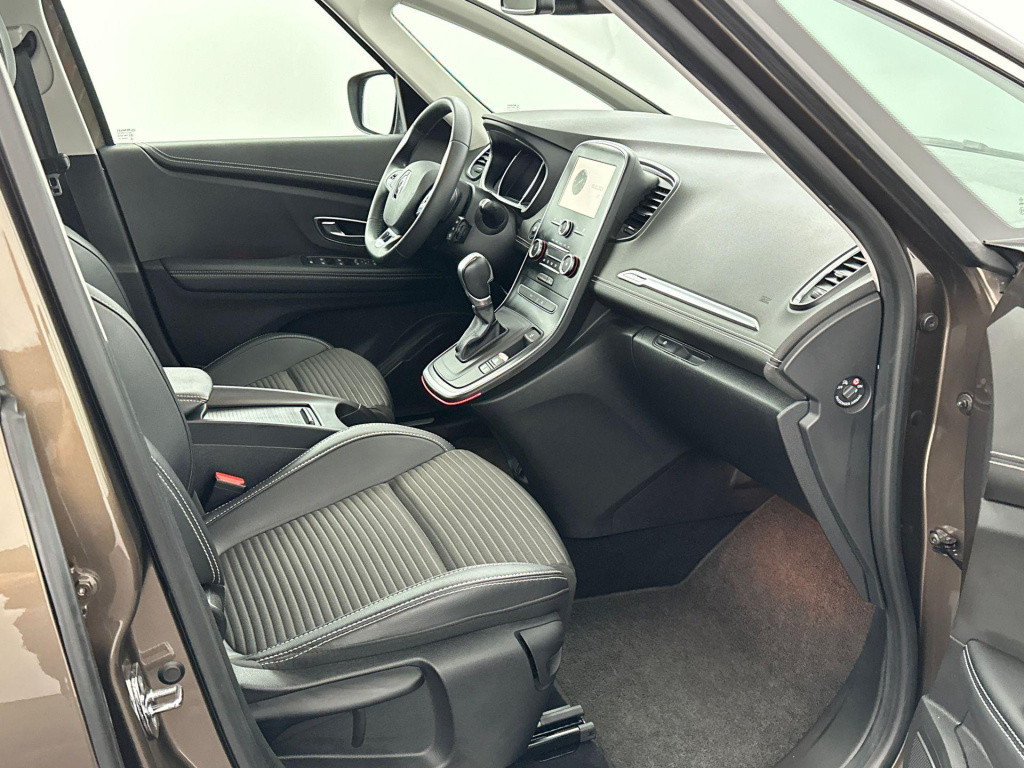 Renault Grand Scenic 1.3 tce intens | trekhaak 1850 kg | 5 persoons | parke