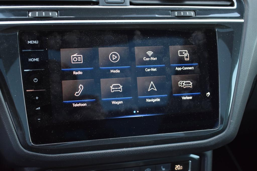 Volkswagen Tiguan 1.5 tsi act highline r-line | trekhaak | panoramadak | dy