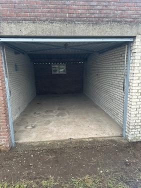 TE HUUR Garagebox Nieuwe Vlissingseweg 650 te Middelburg