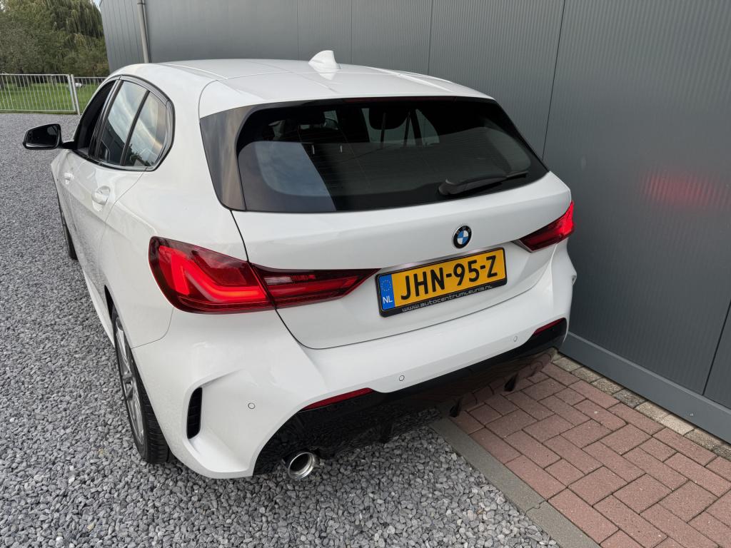 BMW 1 Serie 118i high executive m-sportpakket 5-drs