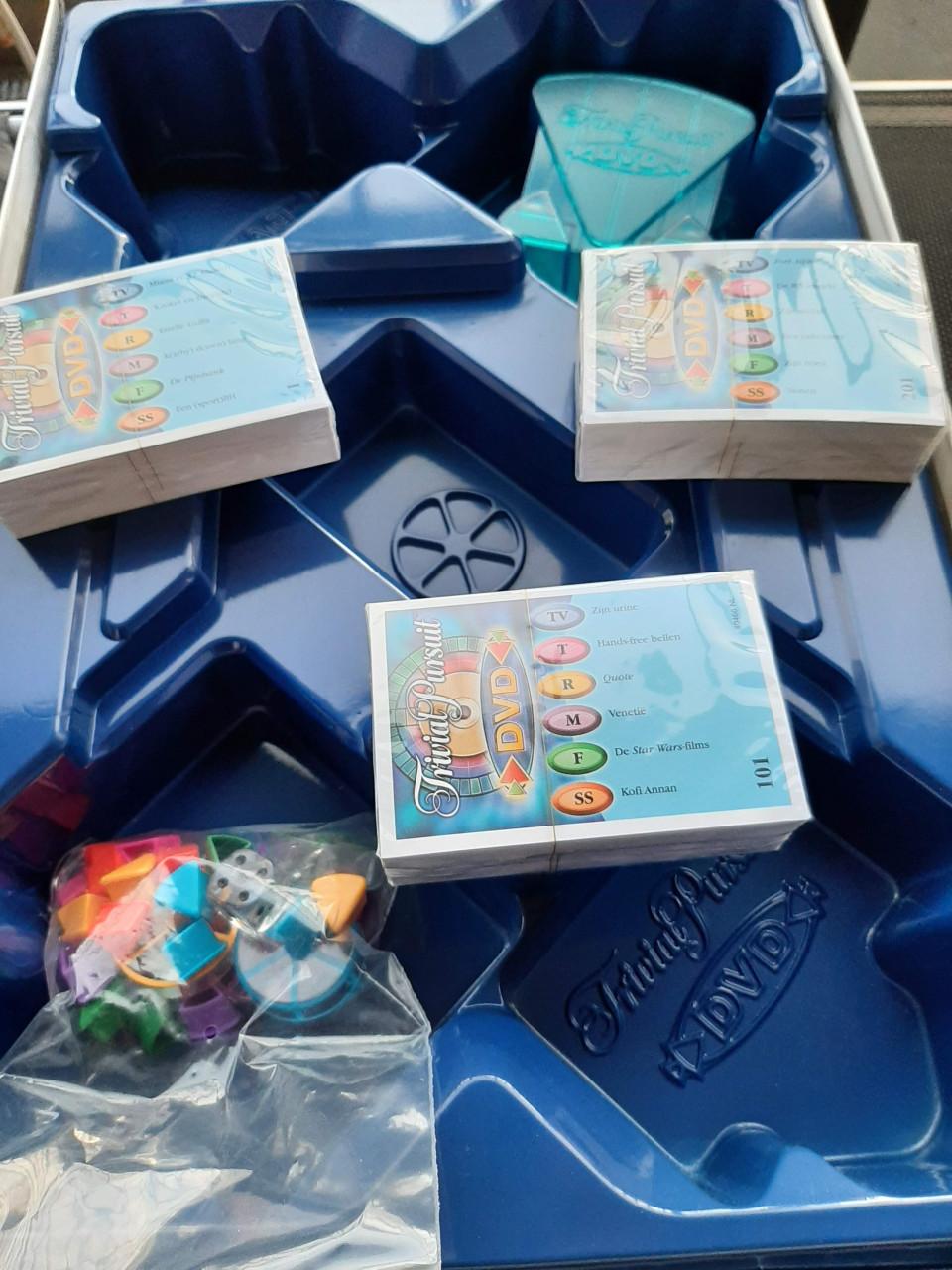 Trivial Pursuit DVD spel. Niet gebruikt !