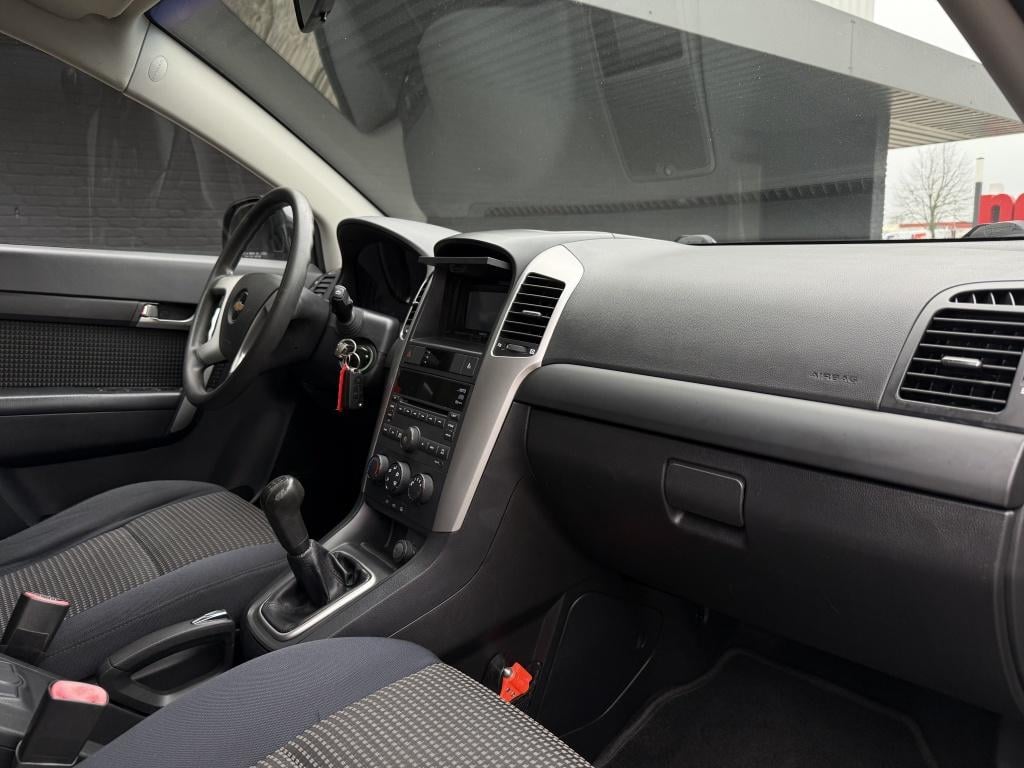 Chevrolet Captiva 2.4i shadow 2wd