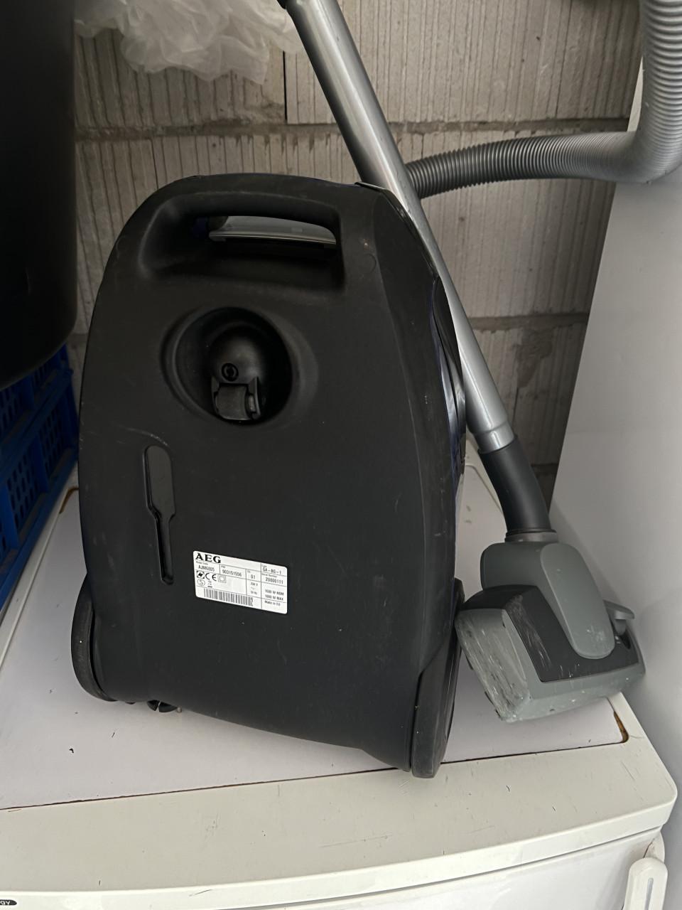 AEG JetMaxx AJM6805  Stofzuiger1800 W als nieuw