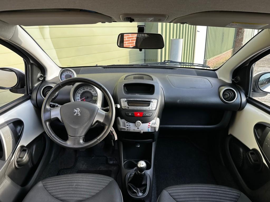 Peugeot 107 1.0 active airco 5drs.