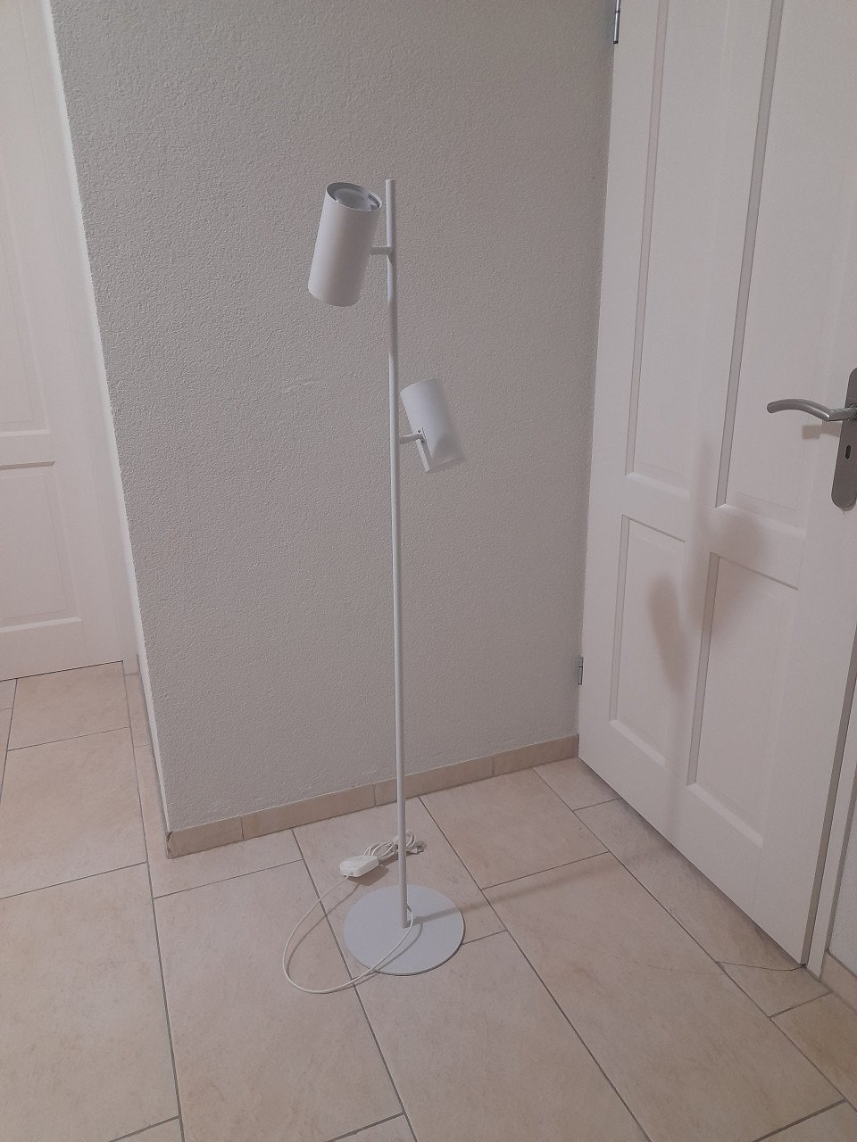 Prachtige metalen vloerlamp ( z.g.a.n.) hoogte 142