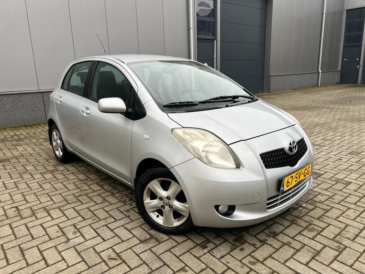 Toyota Yaris 1.3VVTi Luna 73.739KM Automaat