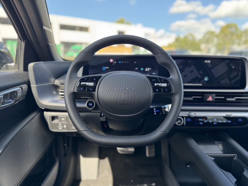 Hyundai Ioniq 6 business 77.4 kwh