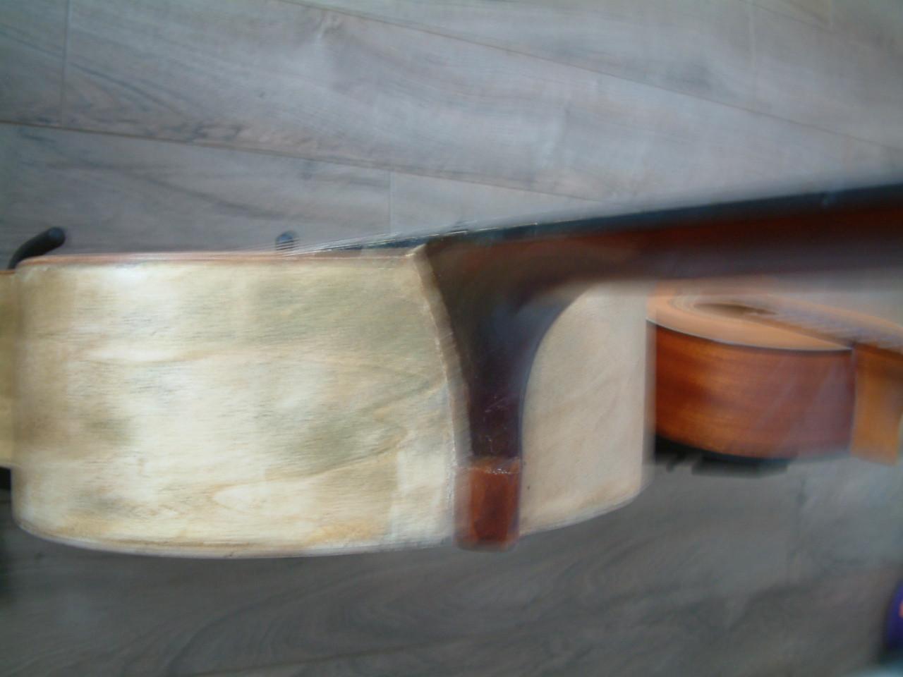 Grote maat gitaar nylon snaren    super mooie klank