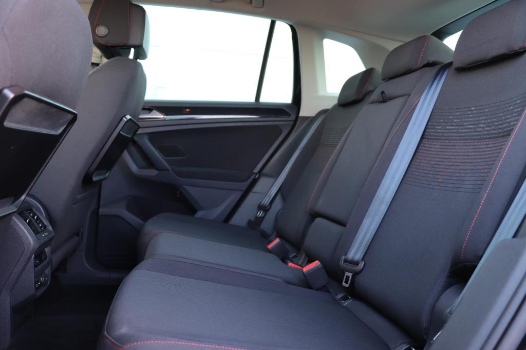 Volkswagen Tiguan 1.4 tsi act comfortline business r 150pk dsg7