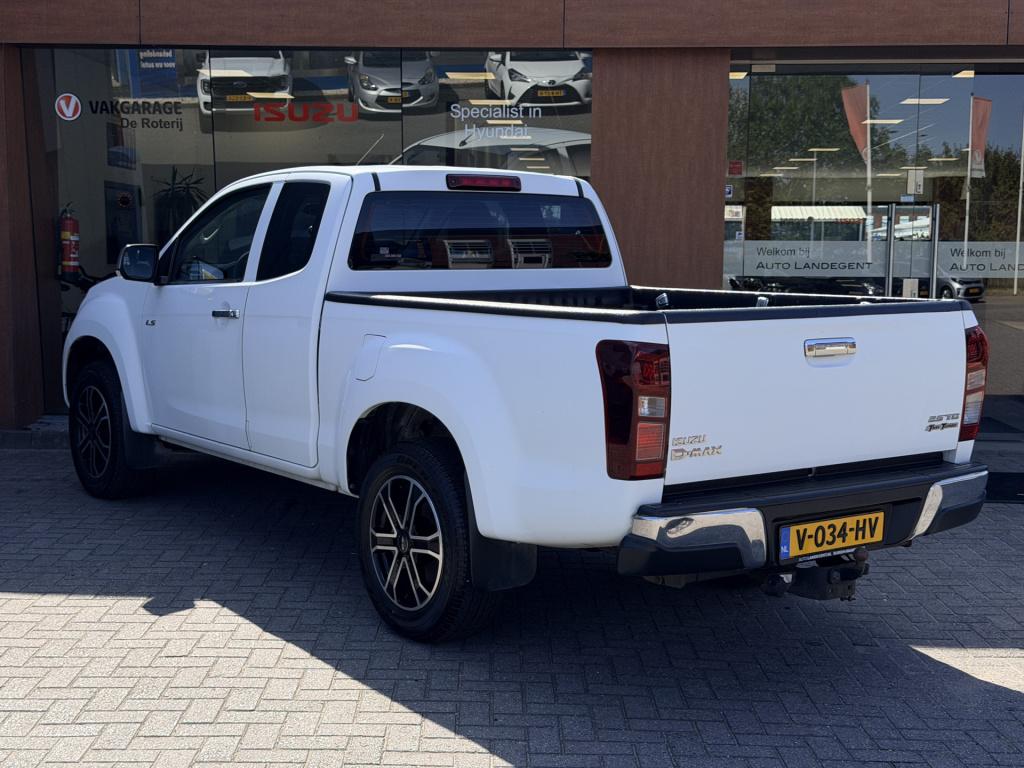 Isuzu D-max 2.5 extended cab ls | ex. btw | radio | trekhaak