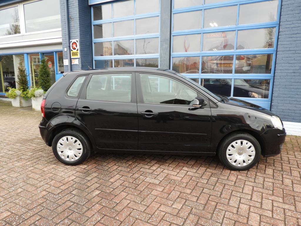Volkswagen Polo 1.4-16v optive
