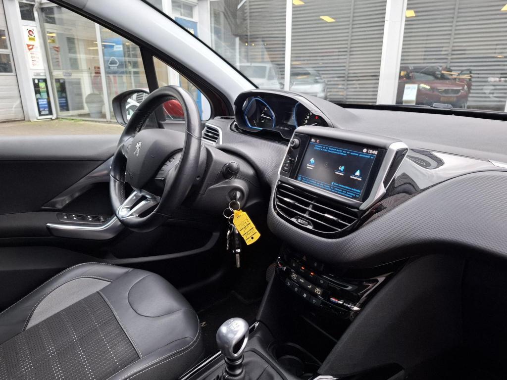 Peugeot 2008 suv 130 allure pano/cam/lmv/trekhaak