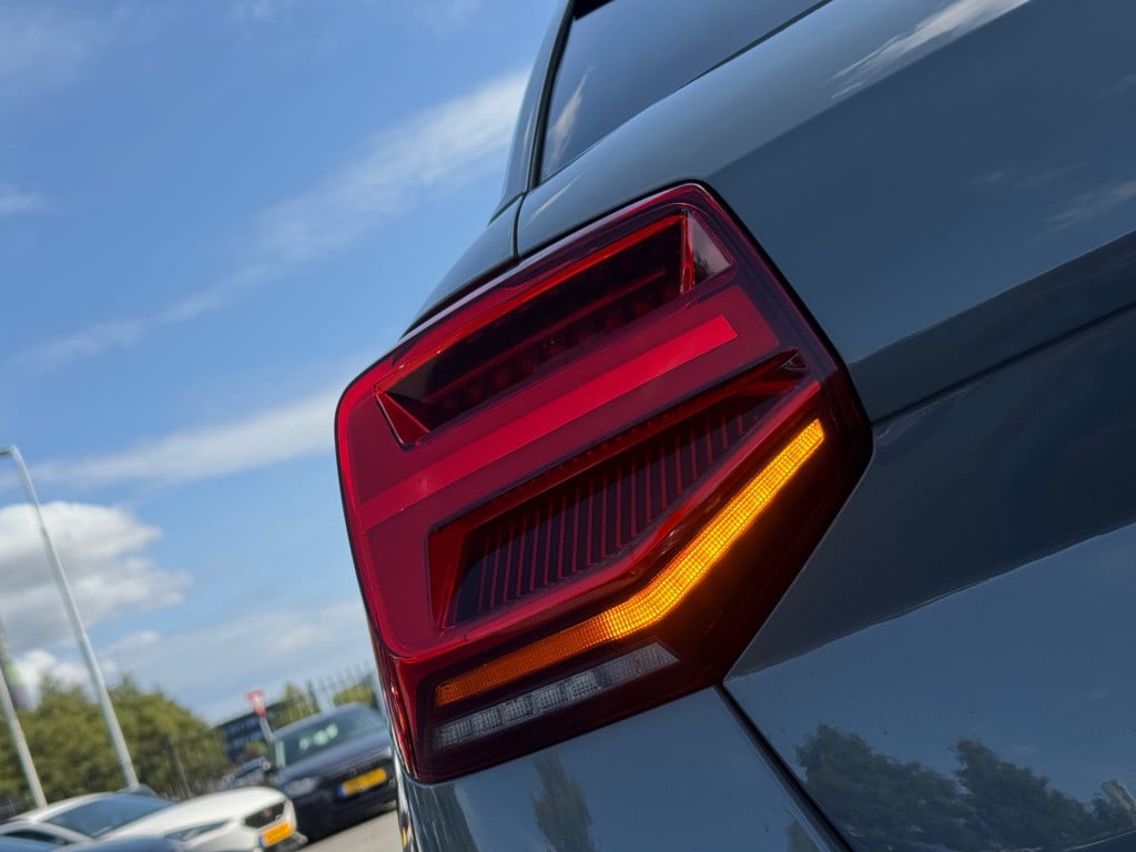 Audi Q2 30 tfsi sport * virtual cockpit * stoelverwarming * trekhaak
