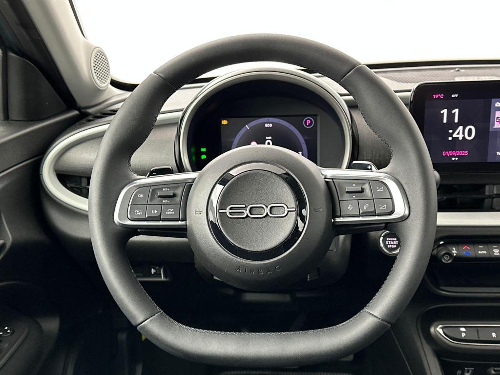 Fiat 600 1.2 hybrid urban | achteruitrijcamera | parkeersensoren | dodehoek