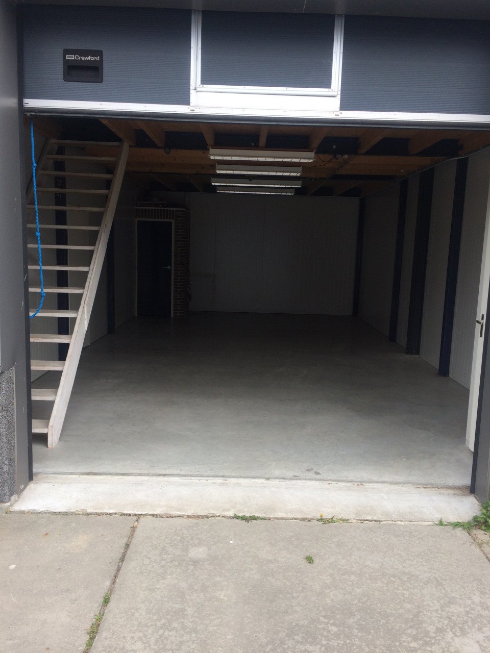 TE HUUR bedrijfsruimte / unit / loods / kantoor