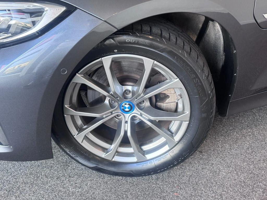 BMW 3-serie touring 320e business edition plus