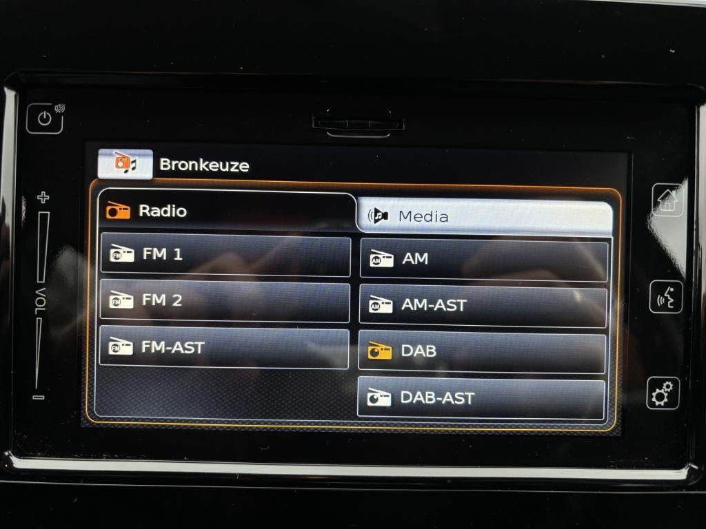 Suzuki Ignis automaat style 1.2 smart hybrid/allseason banden