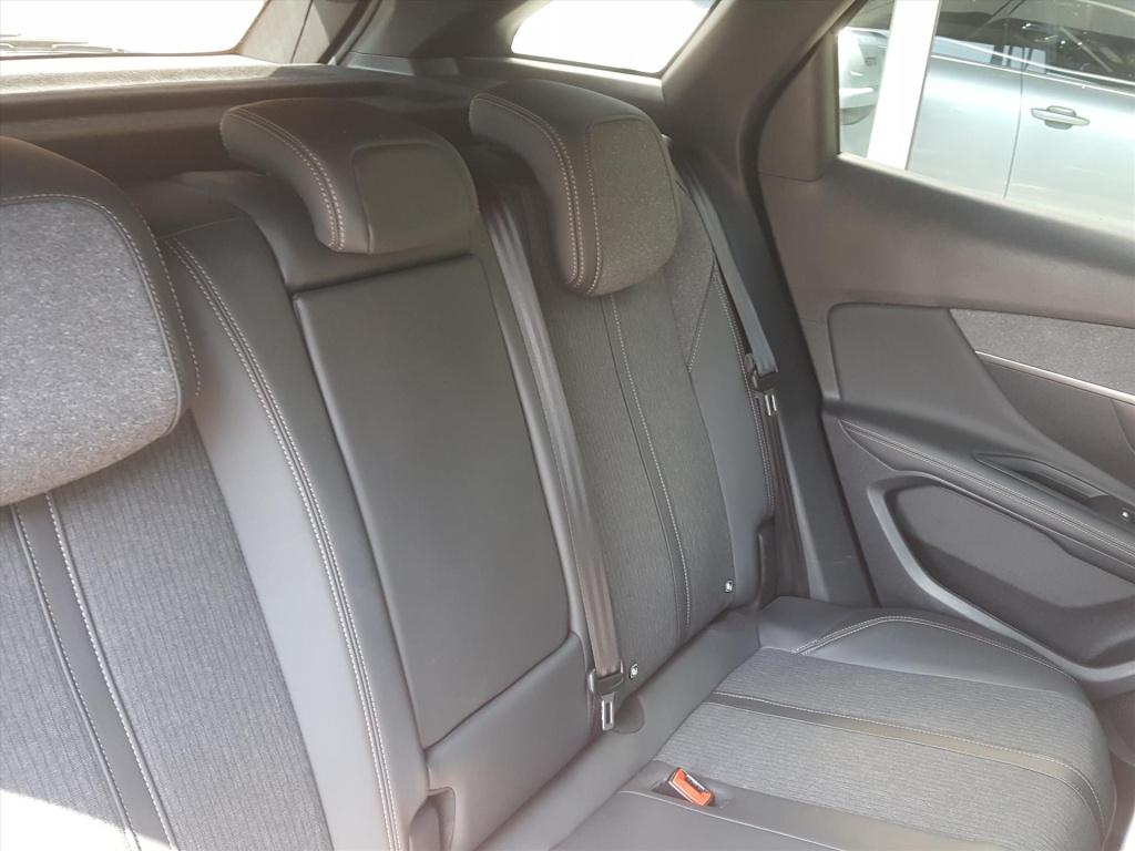 Peugeot 3008 gt-line 1.2 130pk apple carplay & android auto| navi | trekhaa