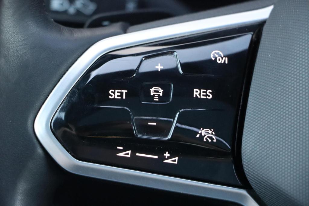 Volkswagen Touareg 3.0 tsi ehybrid 4motion elegance 380pk | soh 95,1% |