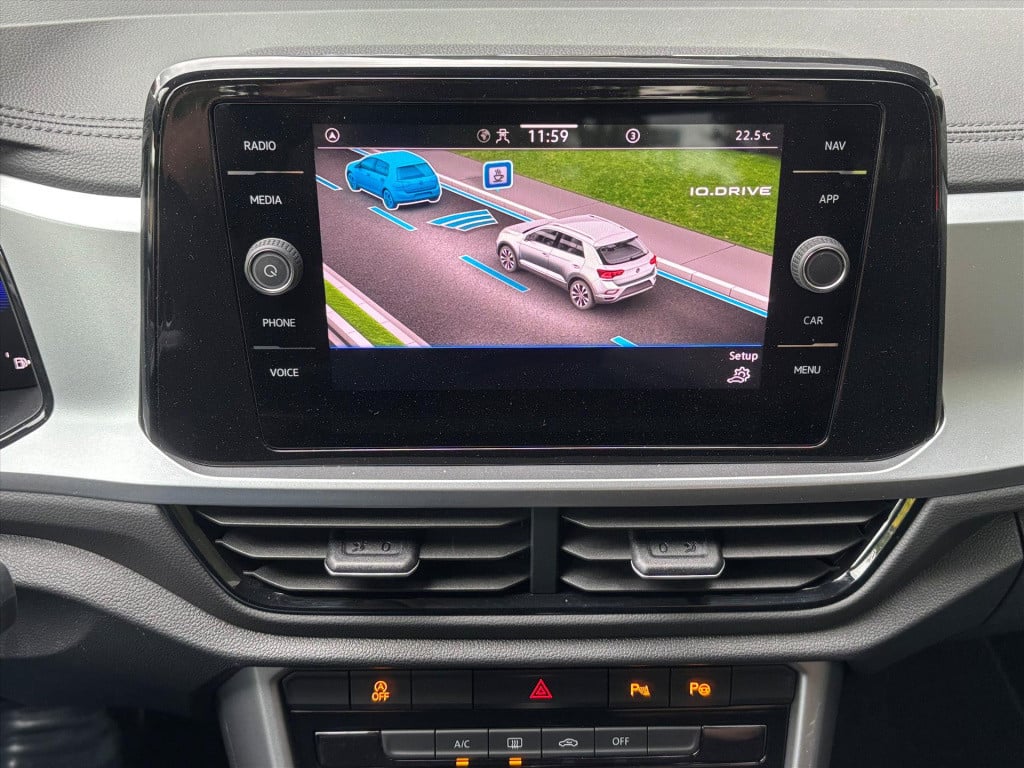 Volkswagen T-roc 1.0 tsi 110pk life| carplay| autom inparkeren|led| rijklaa