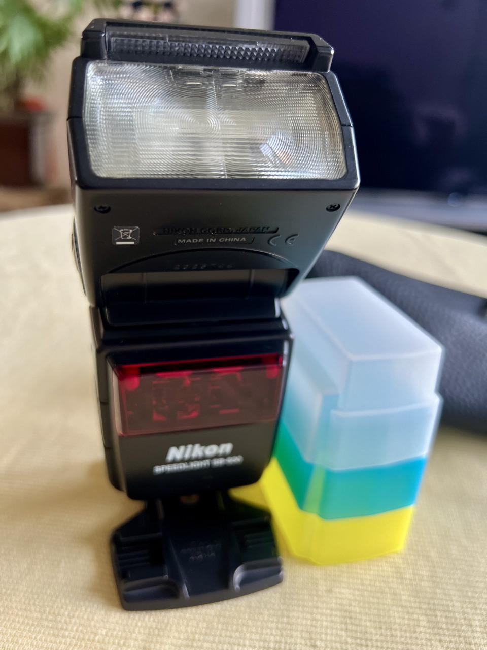 Nikon Speedlight SB600