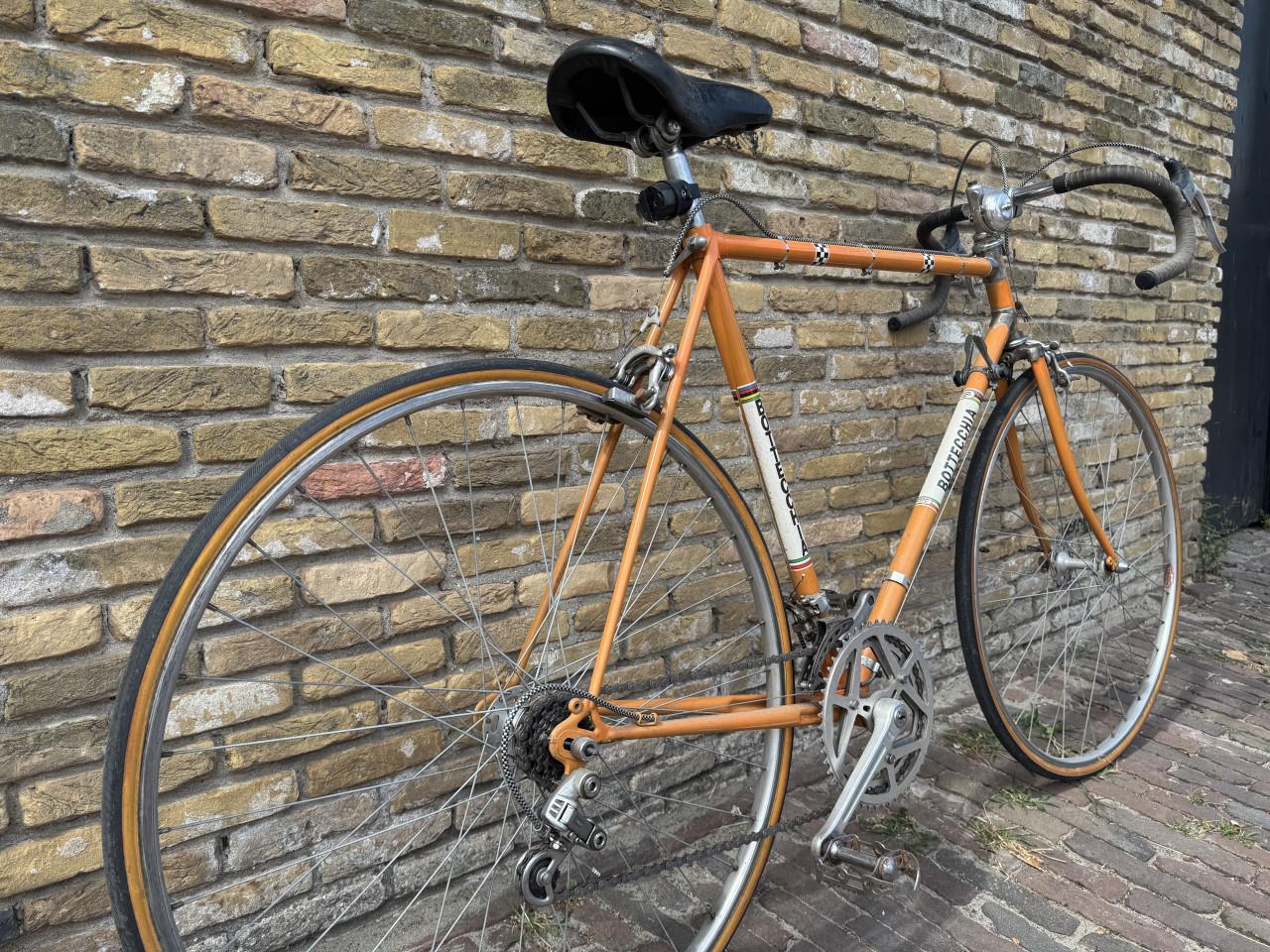 Retro racefiets, Bottecchia replica.