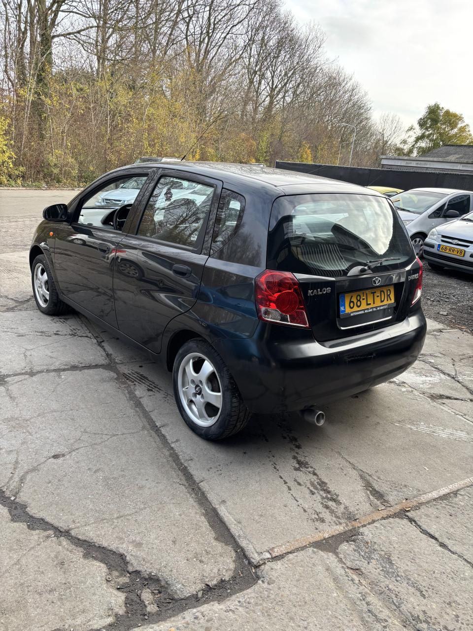 Dewoo met een jaar apk