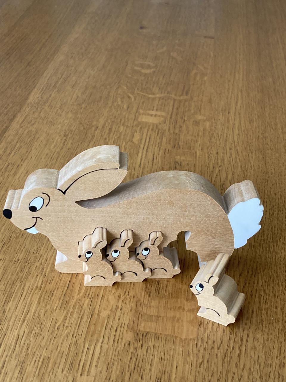 Konijn met 4 kleintjes