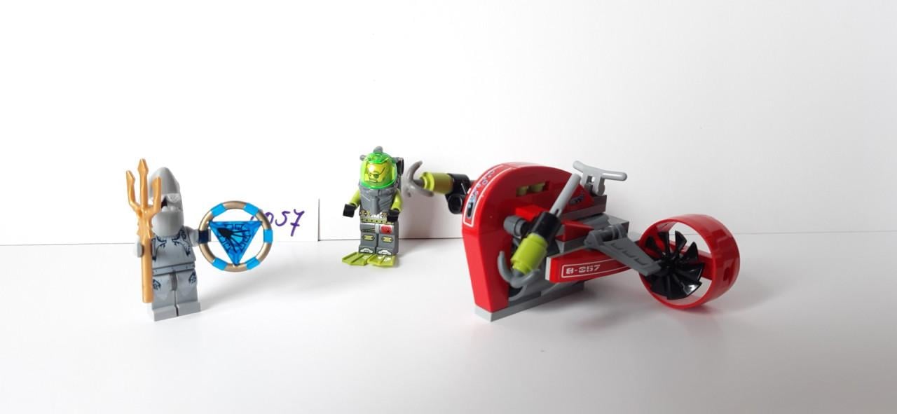 LEGO Atlantis 8057: Slag bij het scheepswrak 2 figuren
