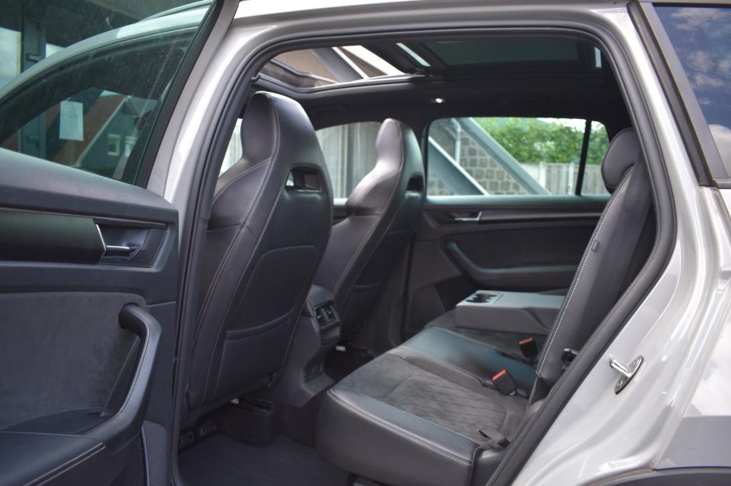 Skoda Kodiaq 1.5 tsi sportline 7p. | panoramadak | trekhaak | nap | canton 