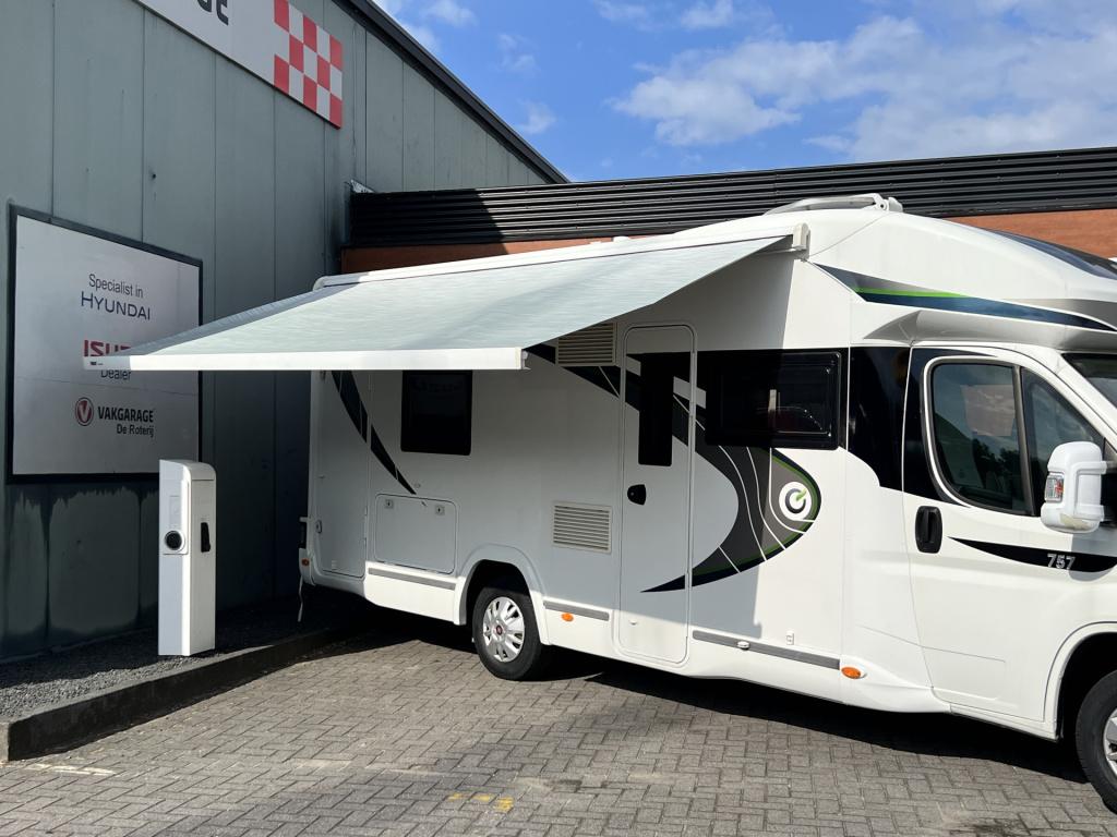 Chausson Onbekend 757 welcome | 2 enkele bedden + 1 groot bed | camera | tv