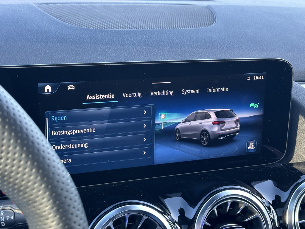 Mercedes-Benz B-Klasse 200 amg line l distronic l panoramaschuifdak l mbux 