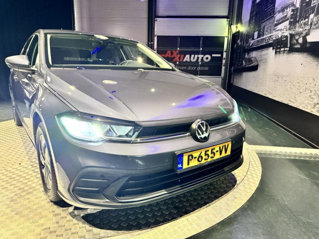 Volkswagen Polo 1.0 tsi life *dsg*acc*pdc*navi*