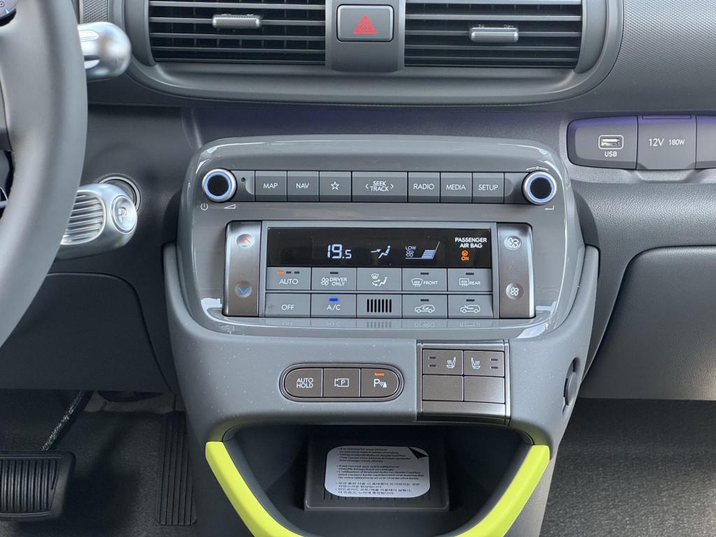 Hyundai Inster cross sky plus 49 kwh direct beschikbaar!