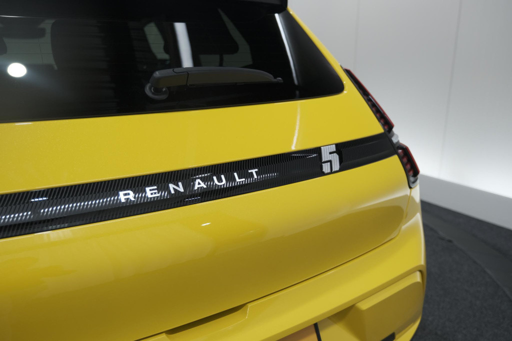 Renault 5 comfort range iconic cinq 52 kwh | camera | adaptieve cruise cont