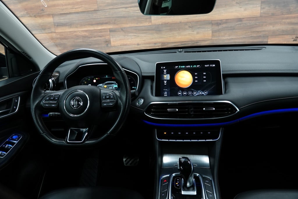 MG Ehs 1.5 tgdi luxury | pano | carplay | acc |