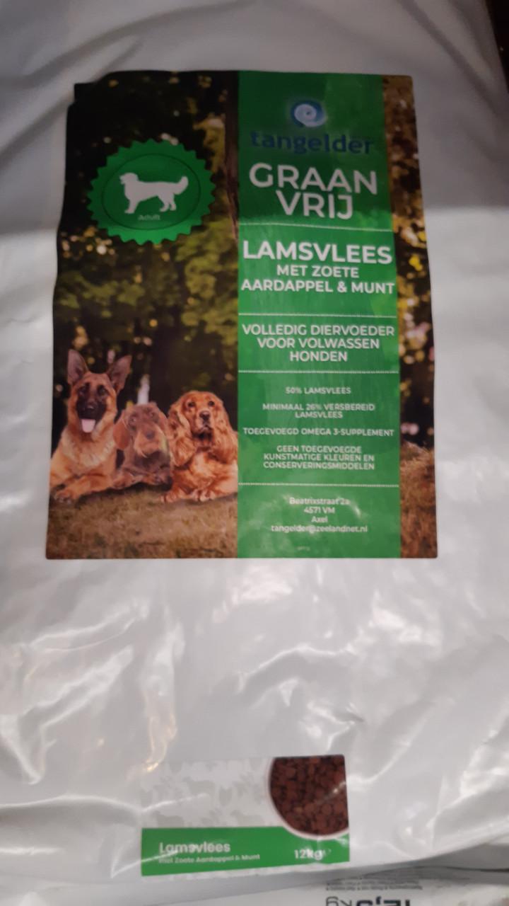 DIERENVOEDERS EN STROOISEL