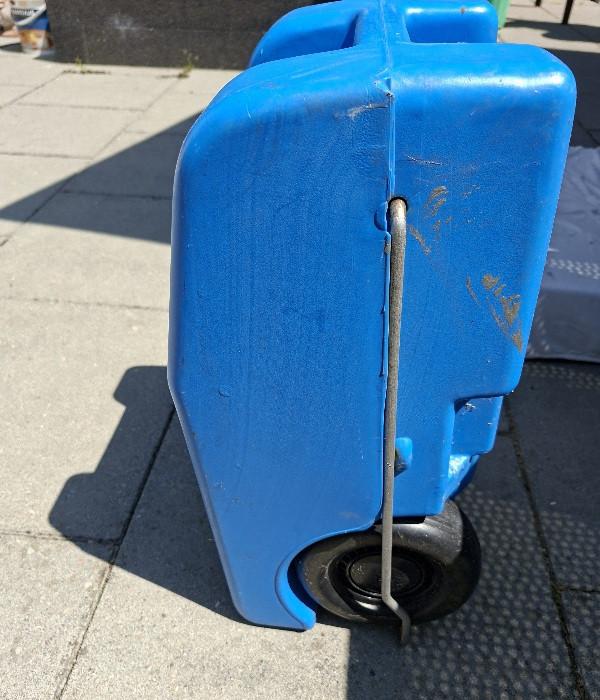 Caravan Fiamma 23 liter roll-tank