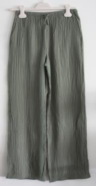Groene broek  maat 152
