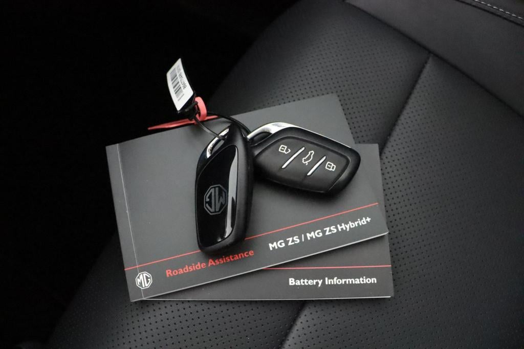 MG ZS 1.5 hybrid+ luxury | keyless entry | 360 camera| stoel +stuurverwarmi