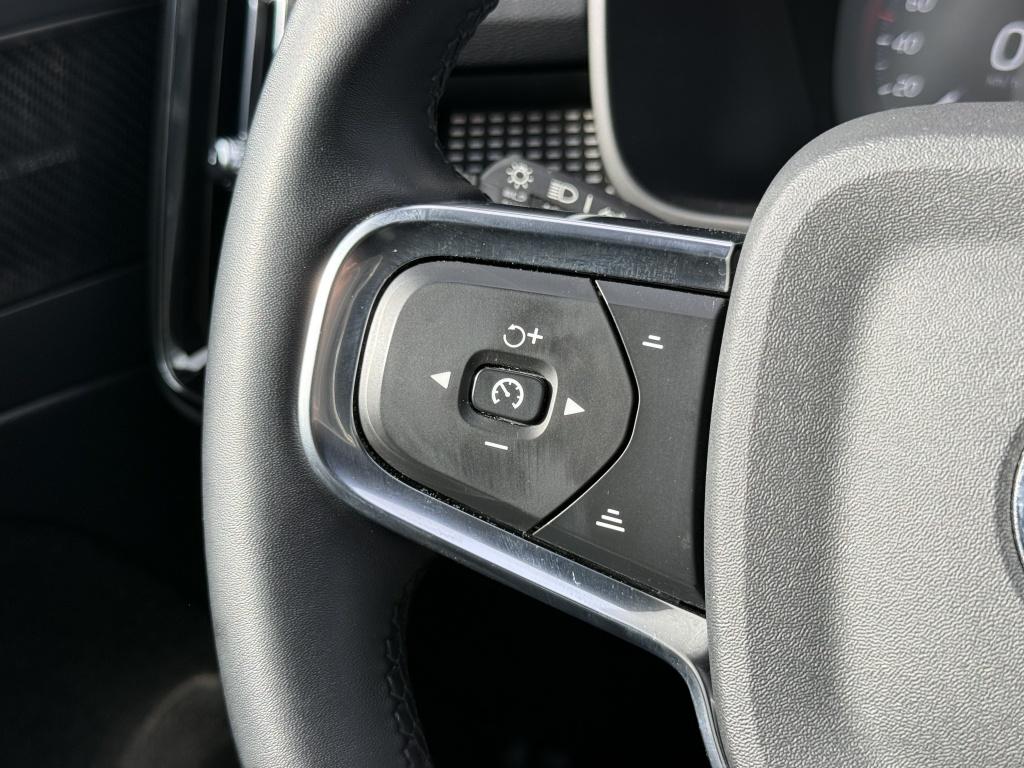 Volvo XC40 t5 262pk recharge r-design full options! trekhaak