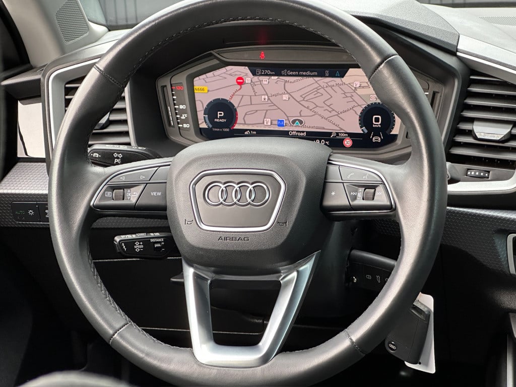 Audi A1 allstreet 30 tfsi 110pk s-tronic business edition | led | camera | 